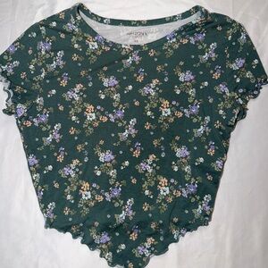 Arizona Jean Company Dark Green Floral Short Sleeve Top